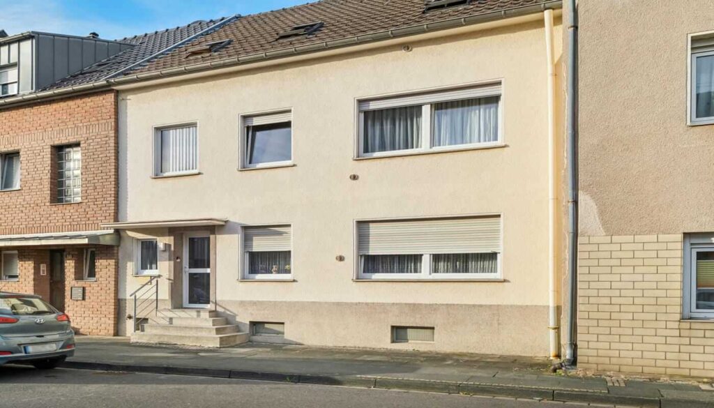 Verkauf Dreifamilienhaus Troisdorf